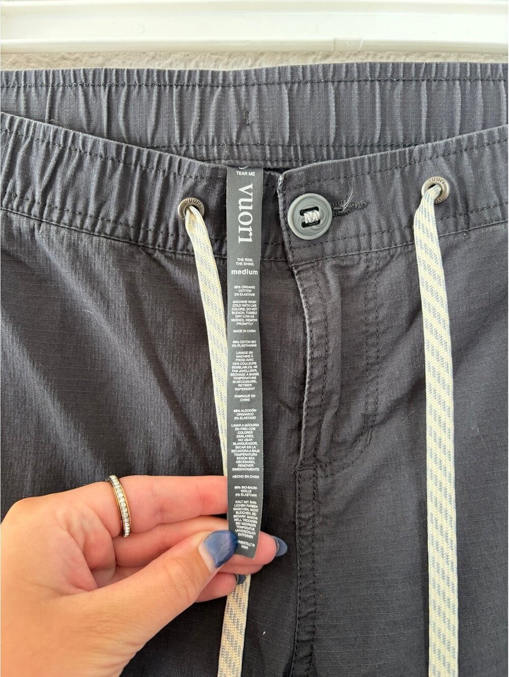 Vuori Ripstop Pant Grey size M. 28in inseam. GUC for normal color fading. No lon - Picture 2 of 5